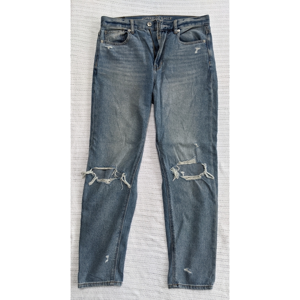 American Eagle Mom Jeans